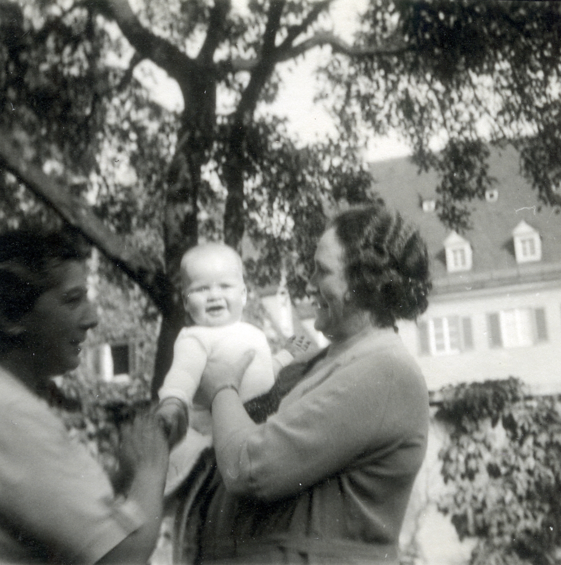 Portrait of a German Jewish family.

Pictured is Hedwig Landauer holding her granddaughter, Shoshana.