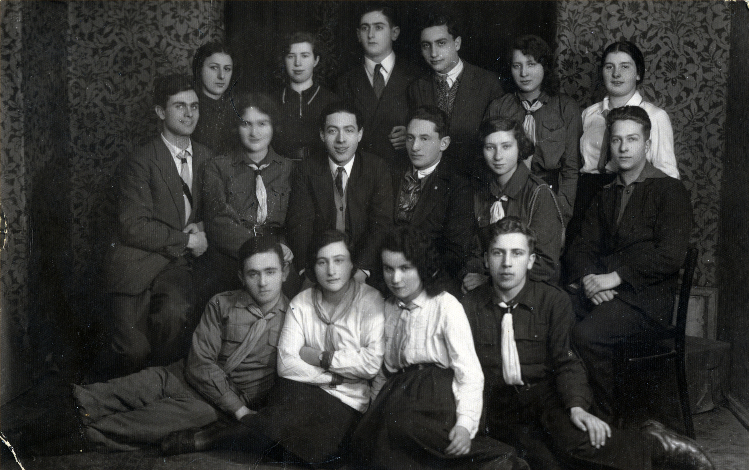 Group photograph of the leaders of the Hanoar Hazioni in Vilna.

Among those pictured is Israel Virshup (front row, far right).