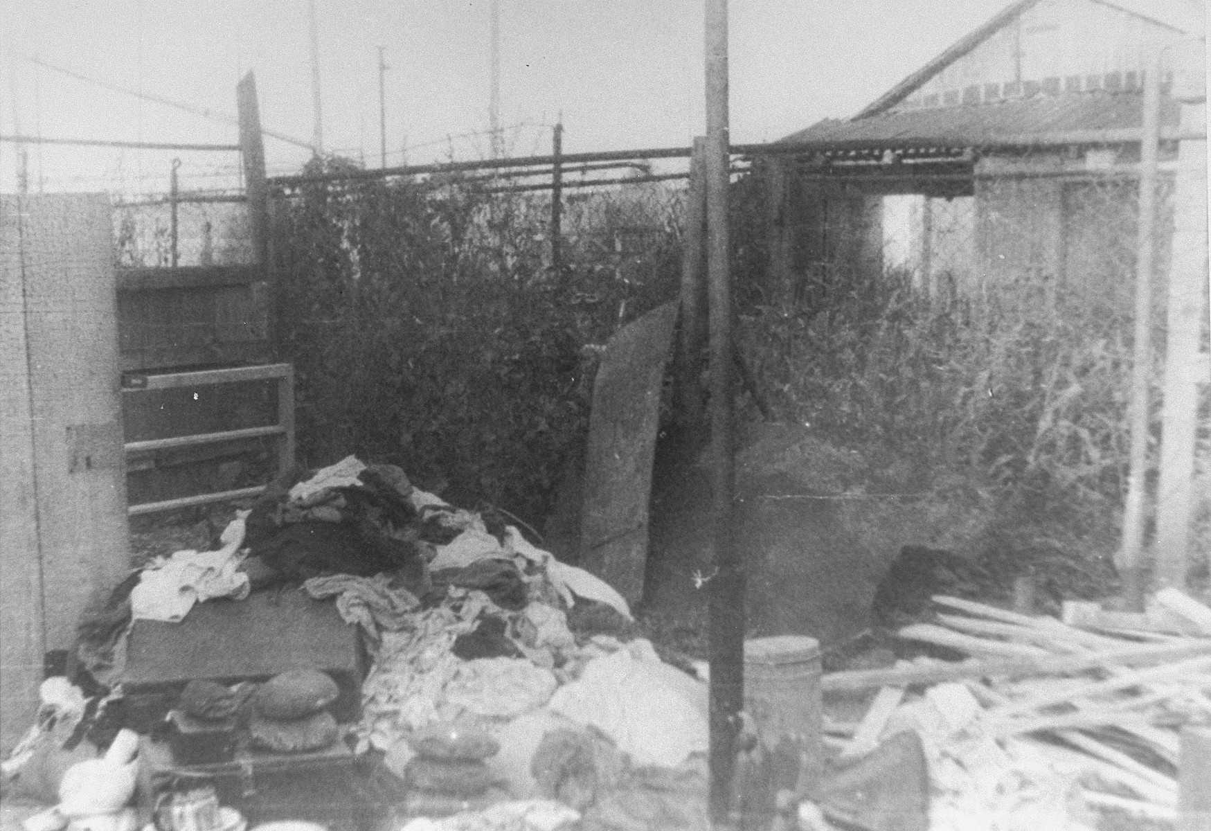 View of a former hiding place of Sabina Haberman, after its discovery. 

Seen are the belongings of its inhabitants.
