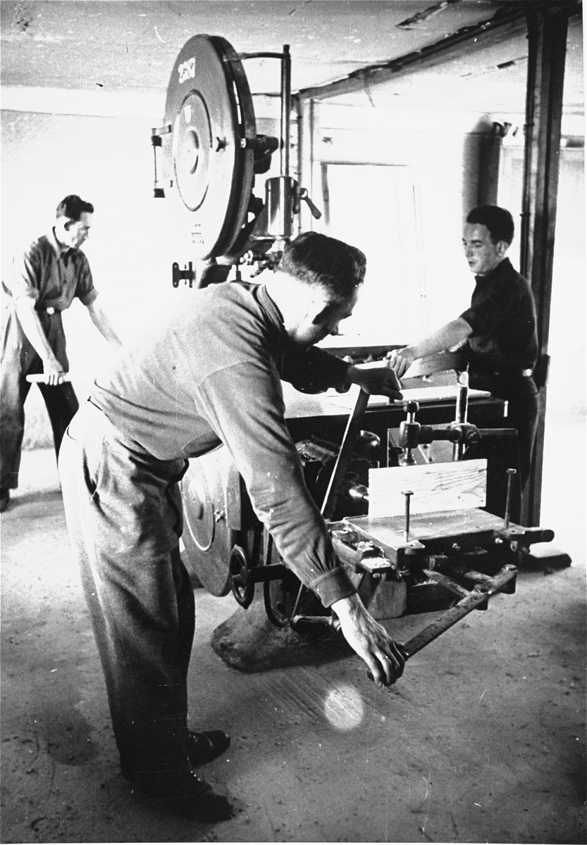 DPs in a carpentry workshop at Bindermichl DP camp.