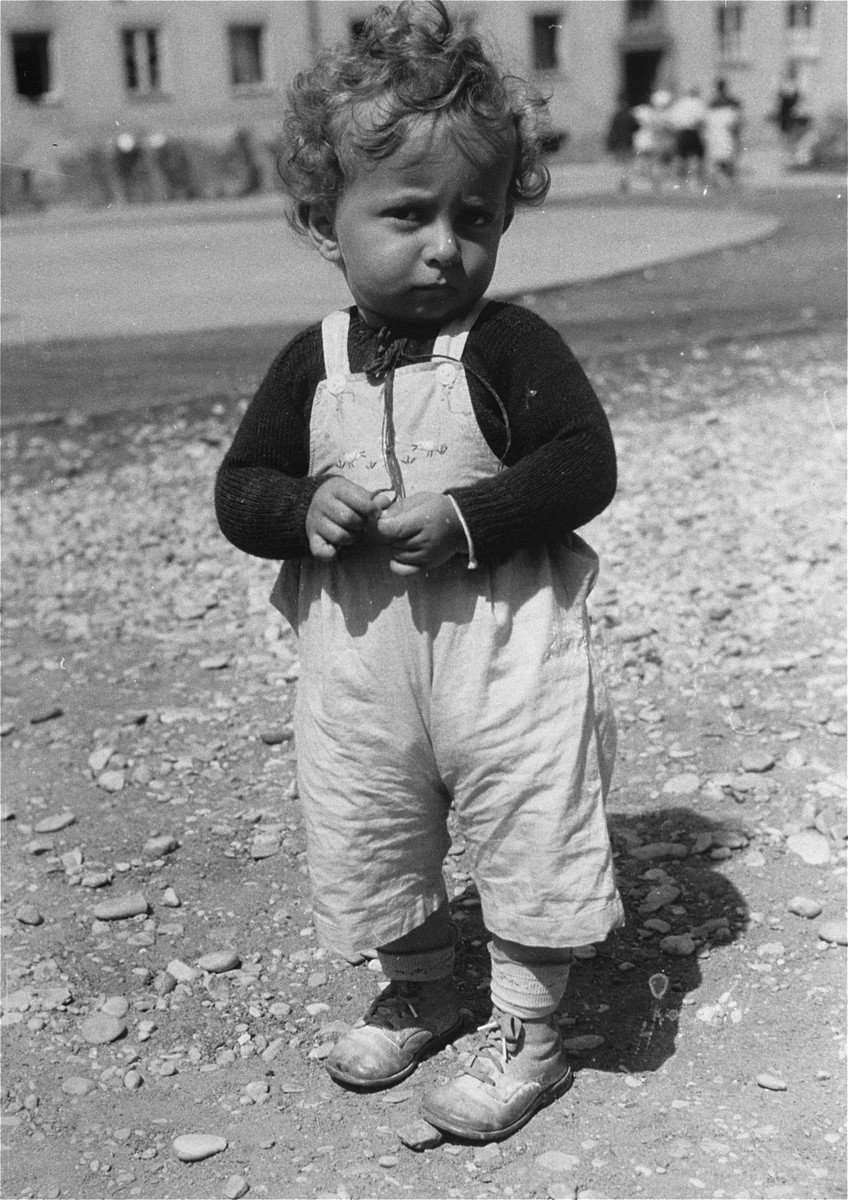 A small child at Bindermichl DP camp.
