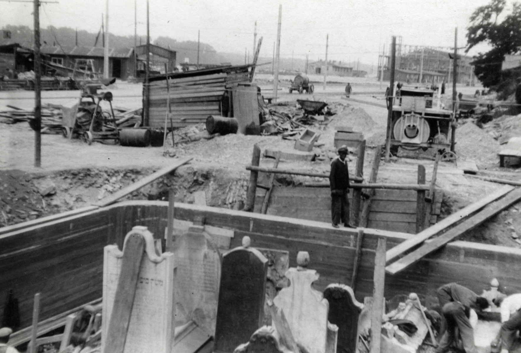 Slovak Jews relocate the tombstones and coffins from the old Jewish cemetery to new Orthodox cemetery farther from the city center to make way for a tramway tunnel.