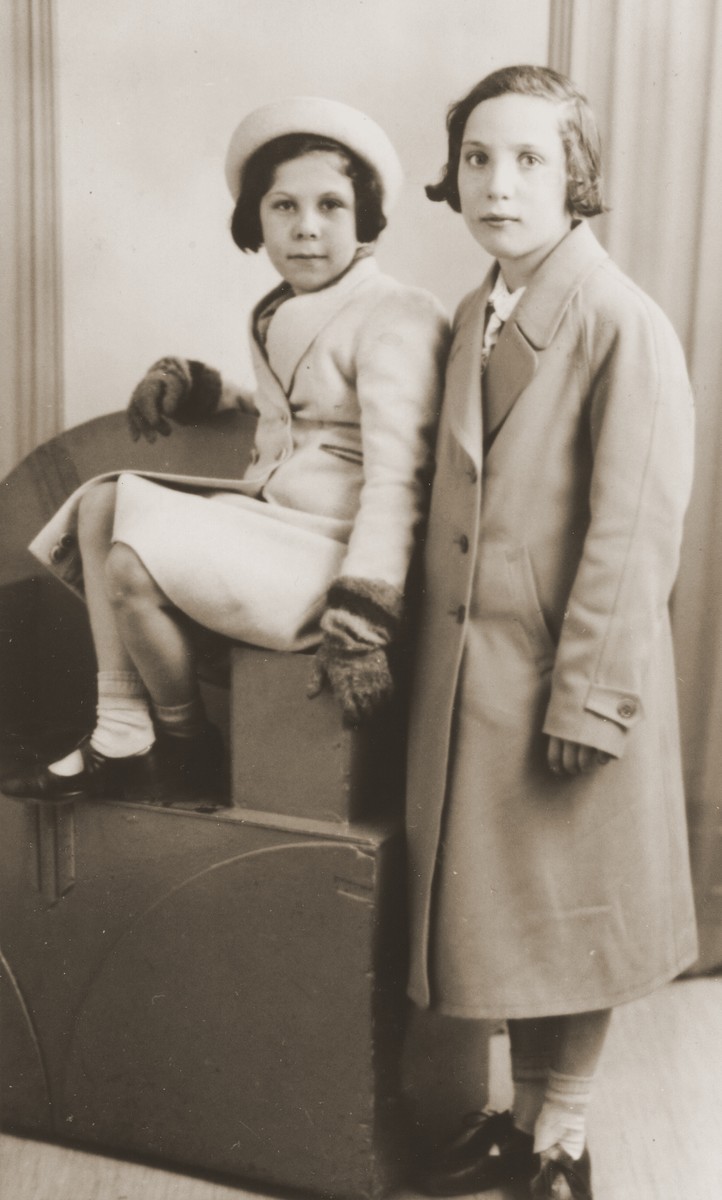 Ilona Penner (left) poses with her foster-sister, Hilda Bernstein, one month after arriving in London.