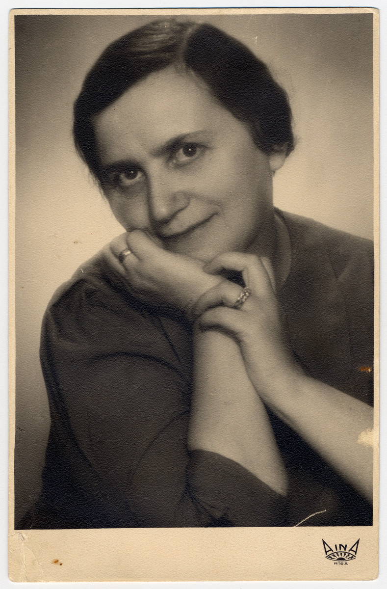 Studio portrait of Lubova Javorkovsky, grandmother of the donor.

She was killed by the Einsatzgruppen in the forests outside Riga in November 1941.