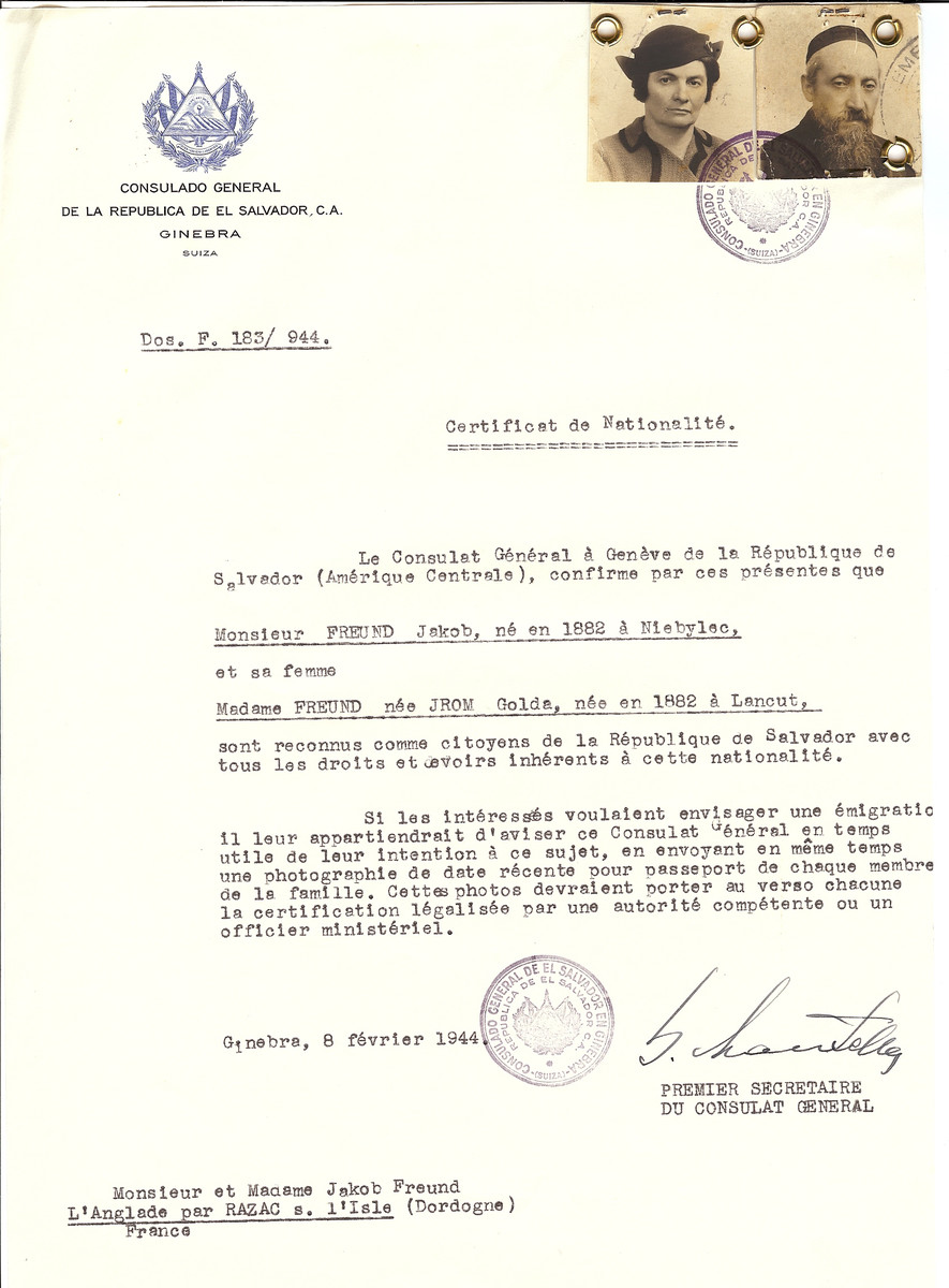 Unauthorized Salvadoran citizenship certificate issued to Jakob Freund (b. 1882 in Niebylec) and his wife Golda (Jrom) Freund (b. 1882 in Lancut), by George Mandel-Mantello, First Secretary of the Salvadoran Consulate in Switzerland and sent to their residence in L'Anglade par Razac.