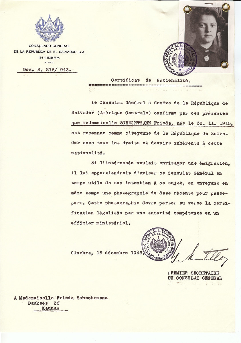 Unauthorized Salvadoran citizenship certificate issued to Frieda Schechtmann (b. November 30, 1915) by George Mandel-Mantello, First Secretary of the Salvadoran Consulate in Switzerland and sent to her in Kaunas.