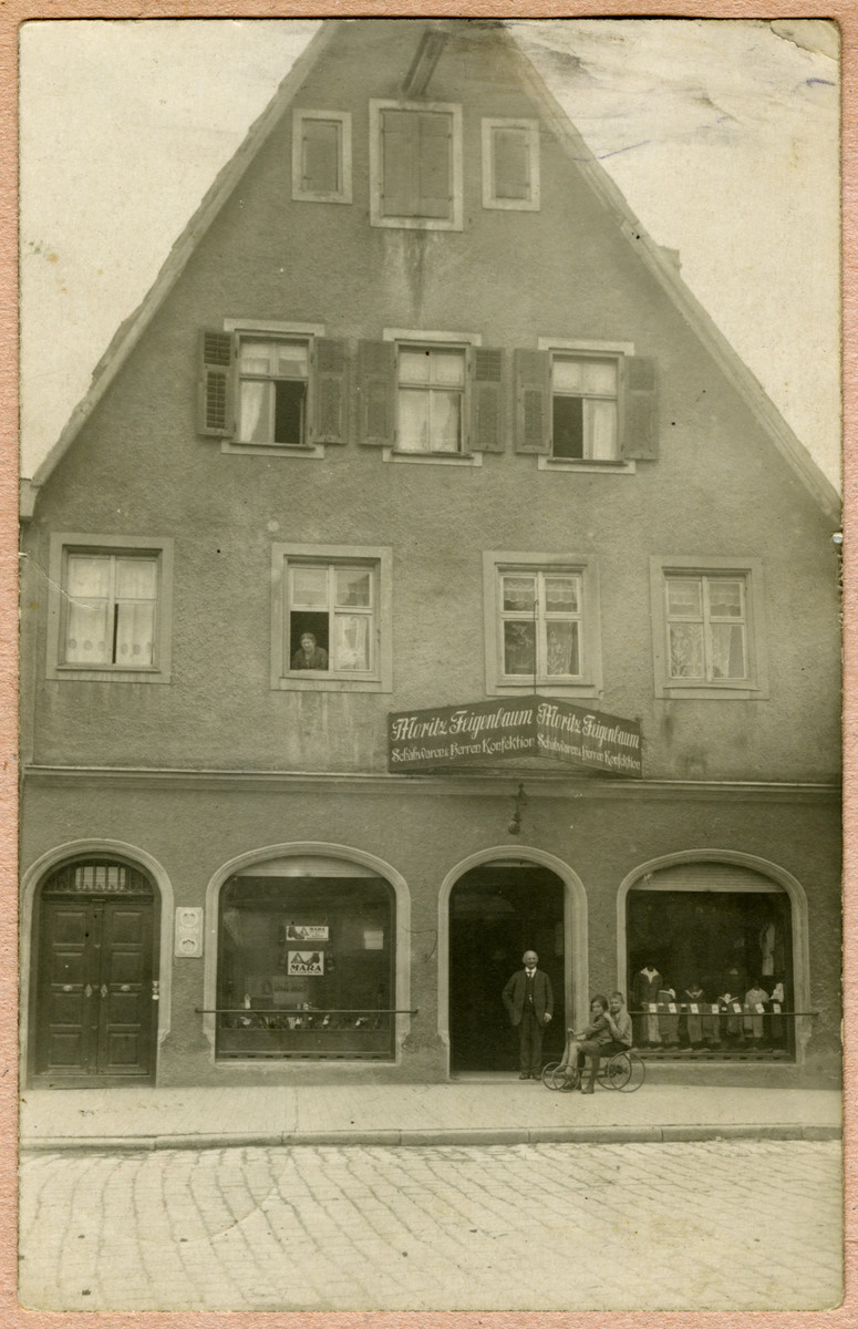 Exterior view of the shoe store of Moritz and Ida Feigenbaum (grandfparents of Kurt).  They lived above the store.