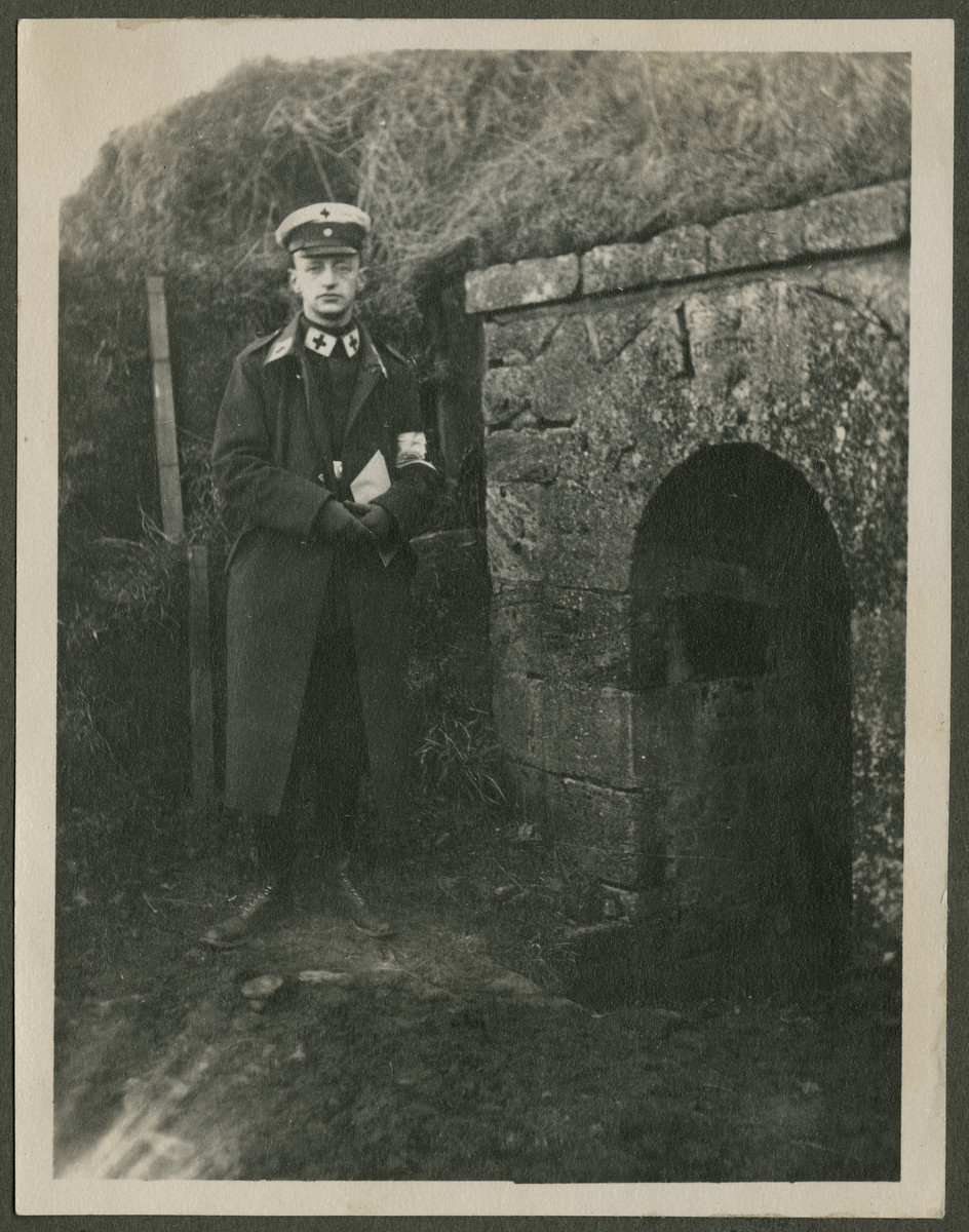 Walter Lande photographed while serving as a German medical officer in World War I.