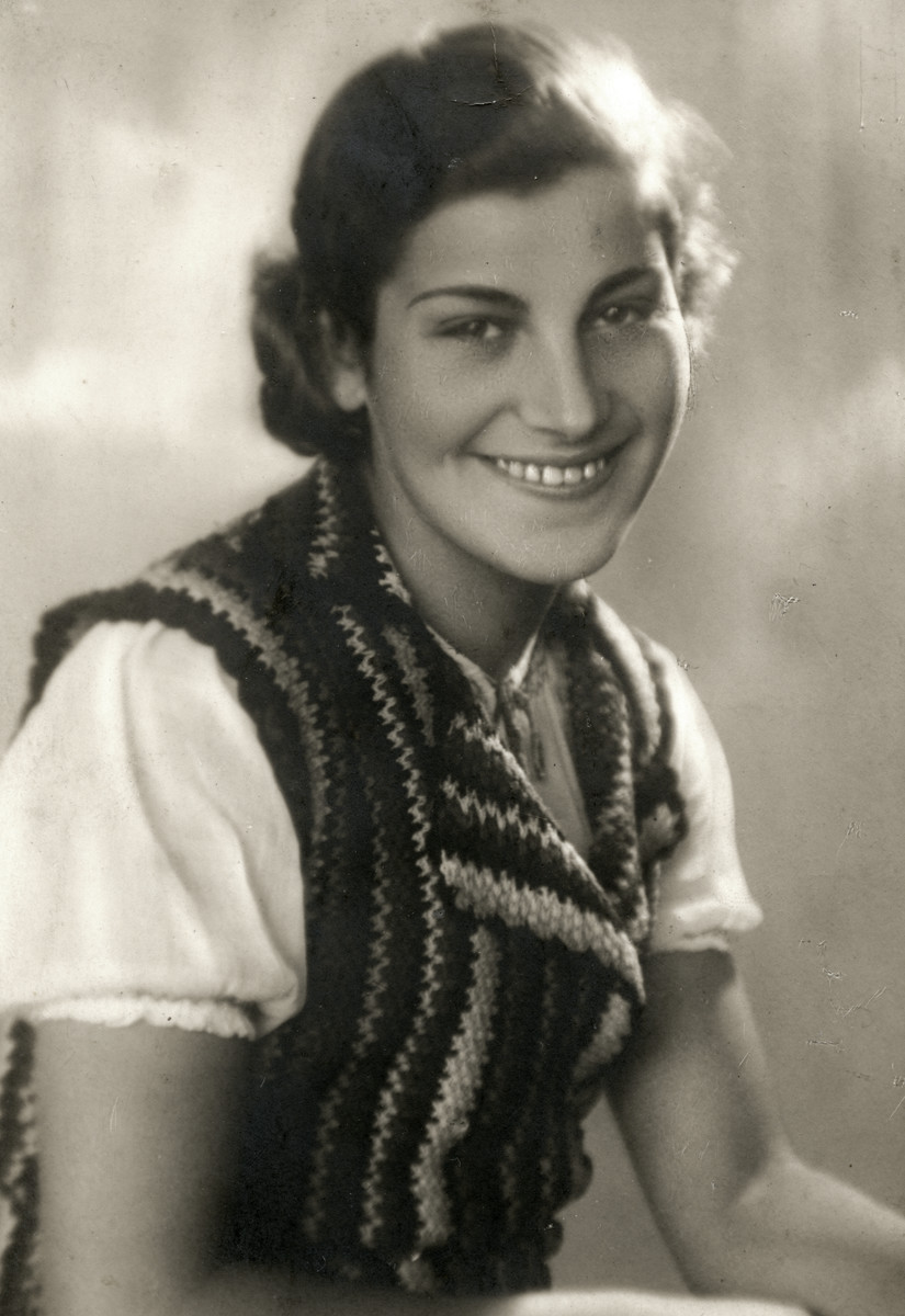 Studio portrait of  Chava Leichter, the sister of Chaim.

Chava Leichter (b. 1917) was murdered in Treblinka in 1942 at the age of 25.