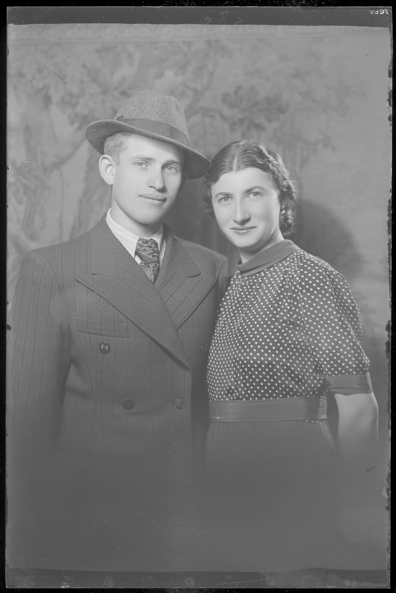 Studio portrait of Marton Moskovits and his wife.