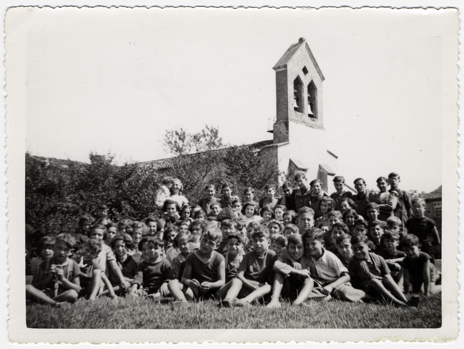 Group portrait of children in the Seyre children's home in the summer of 1940, the year France was conquered.