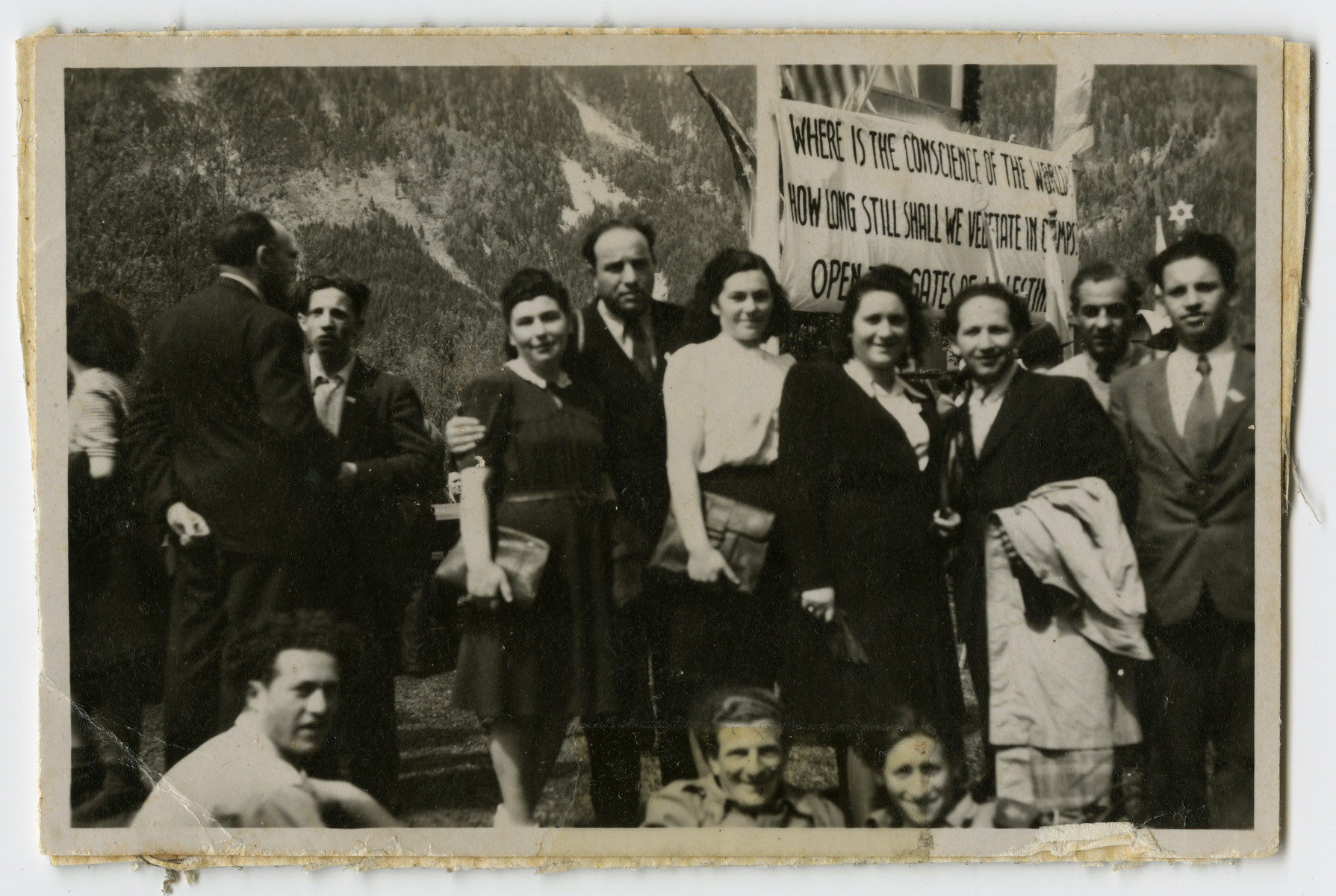 Displaced persons demonstrate against British immigration policy to Palestine in the Feldafing camp.

Jenta and Leib Szapiro are pictured fourth and third from the right.