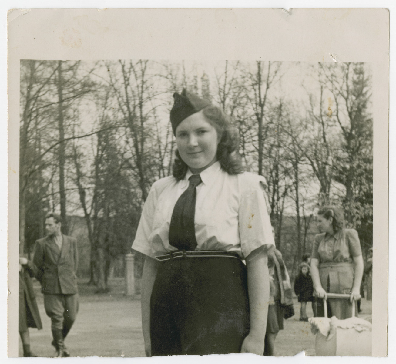 Lenke Gruenberg poses in her Betar uniform outside the Deggendorf displaced persons camp.