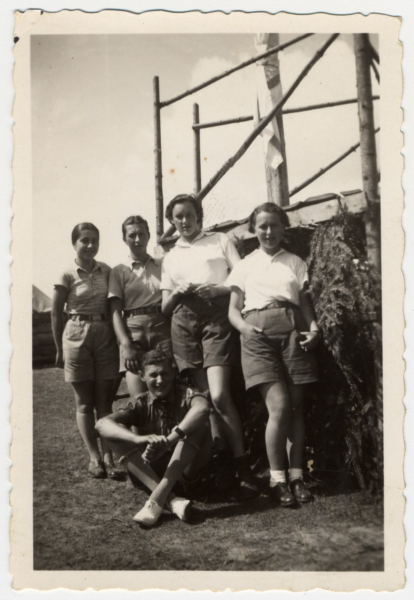 Group portrait of a Zionist youth group in Zilina.

Pictured are Klara Rachel Lenard (maiden name Anschel), Judit, Rut, Eva and Josua.