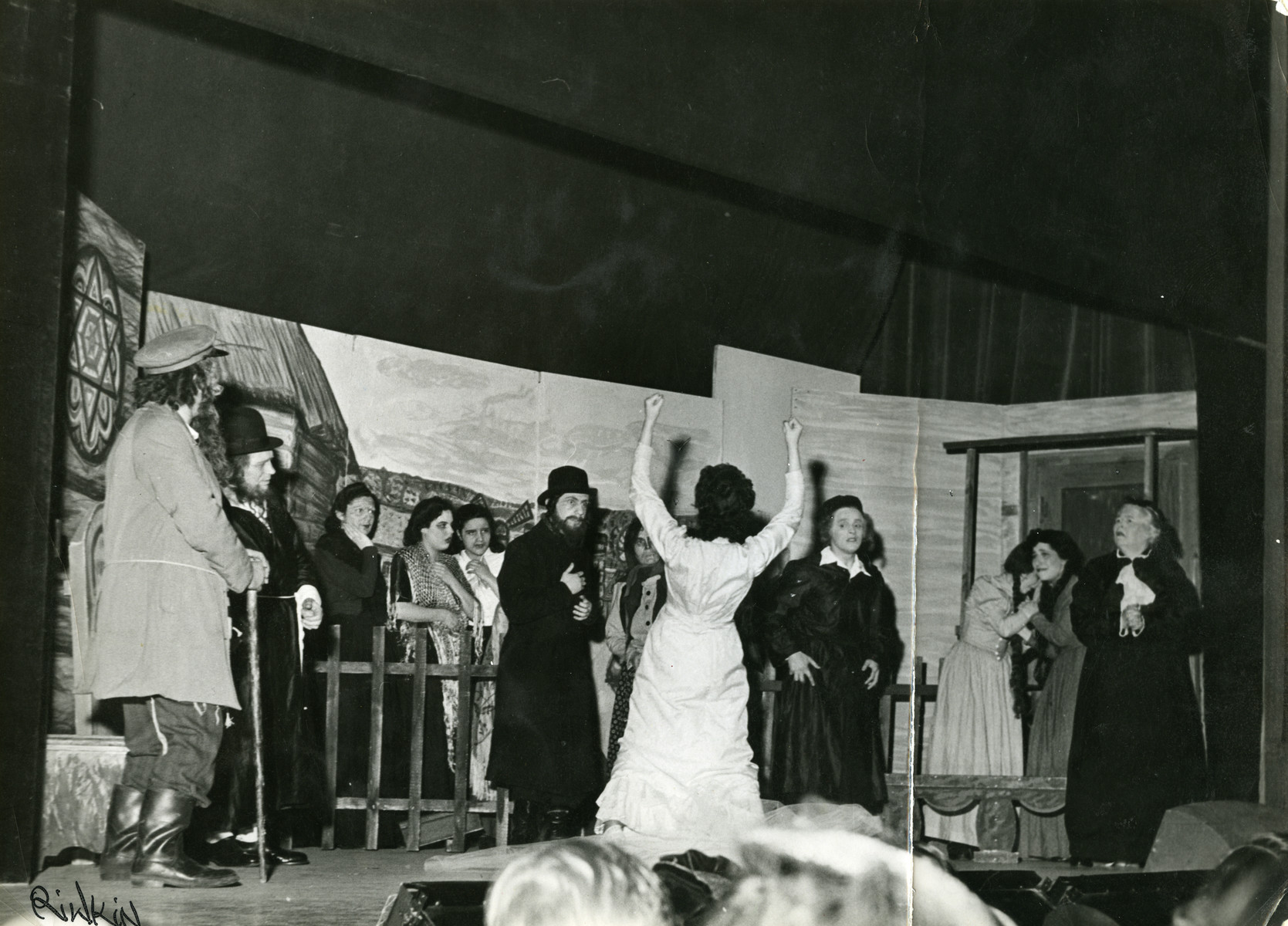 Abraham Kischinovsky performs in a Hassidic coat for the Yiddish theatre.