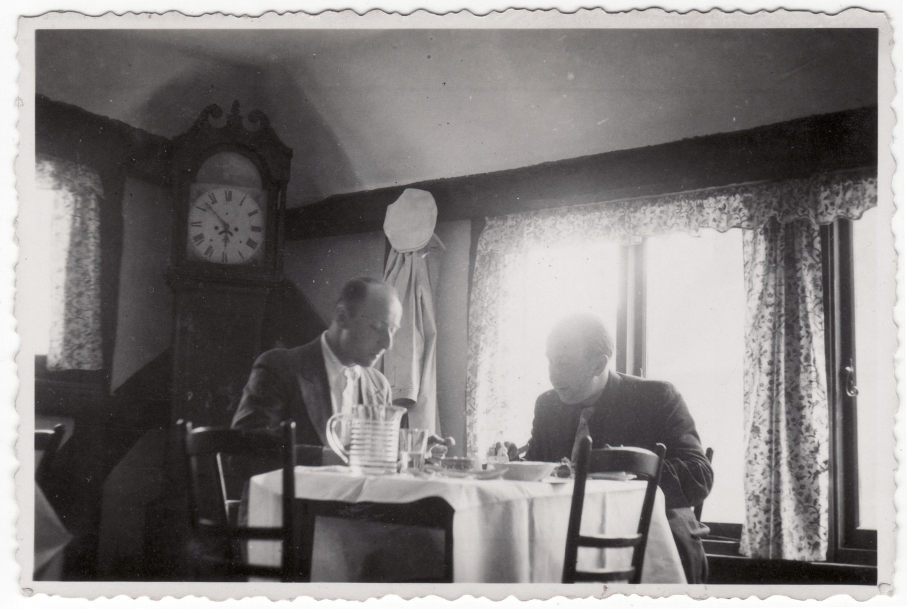 Siegfried Kulmann and a friend enjoy a meal while on a day trip to Ramsgate.
