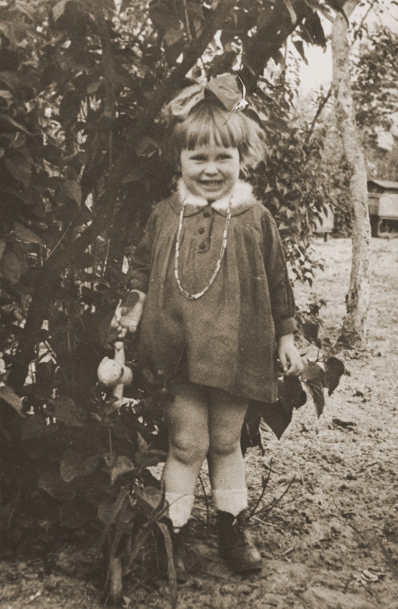 Portrait of a Jewish DP child who had been living in hiding with a non-Jewish family in the Ukraine during World War II.

Pictured is Masha Leikach.