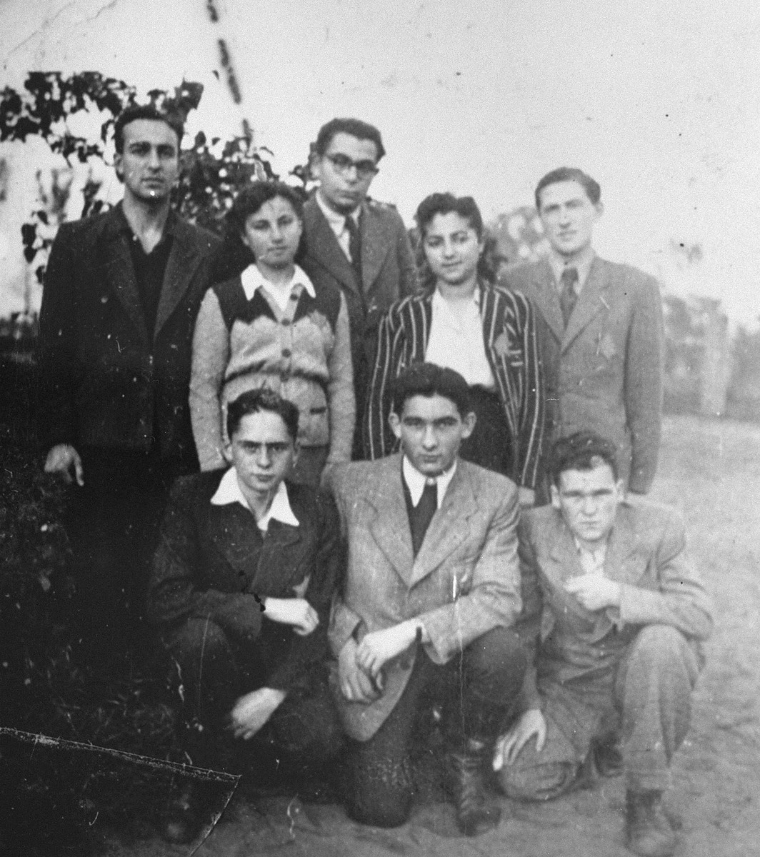 Members of the Irgun Brit Zion Zionist youth movement in the Kovno ghetto.

Standing from left to right are:  Elijahu Kelson; Rivka Rogol; Zelimar Frankel (Shlomo Shafir); Sara Starovolsky; Zerubavel Rosenzweig. Kneeling from left to right:  Moshe Gurewitz, Mordechai Fisher; Chaim Stropp.