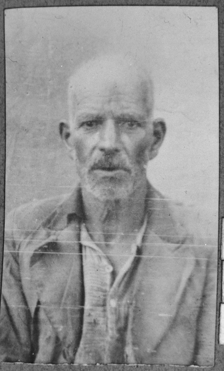Portrait of Isak Kolonomos, son of Mair Kolonomos.  He was a rag dealer.  He lived at Novatska 23 in Bitola.