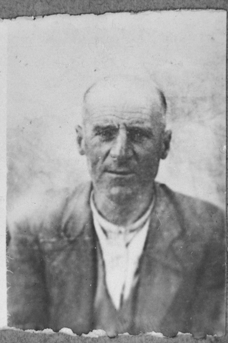 Portrait of Avram Levi.  He was a second-hand dealer.  He lived at Novatska 23 in Bitola.