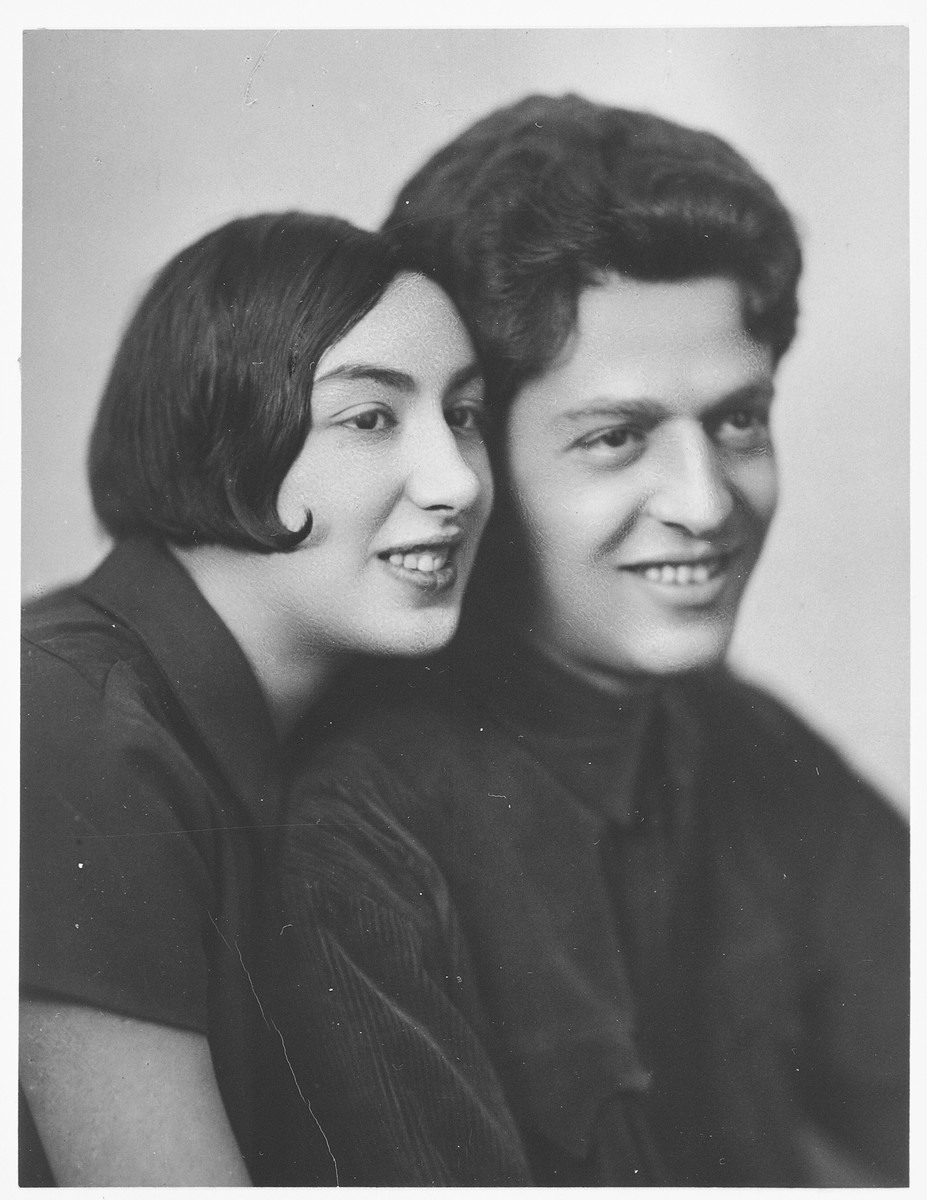 Studio portrait of a Jewish couple, Khonya and Dina Pevsner.

Khonya was arrested during the Kirov purge and perished in the Gulag.