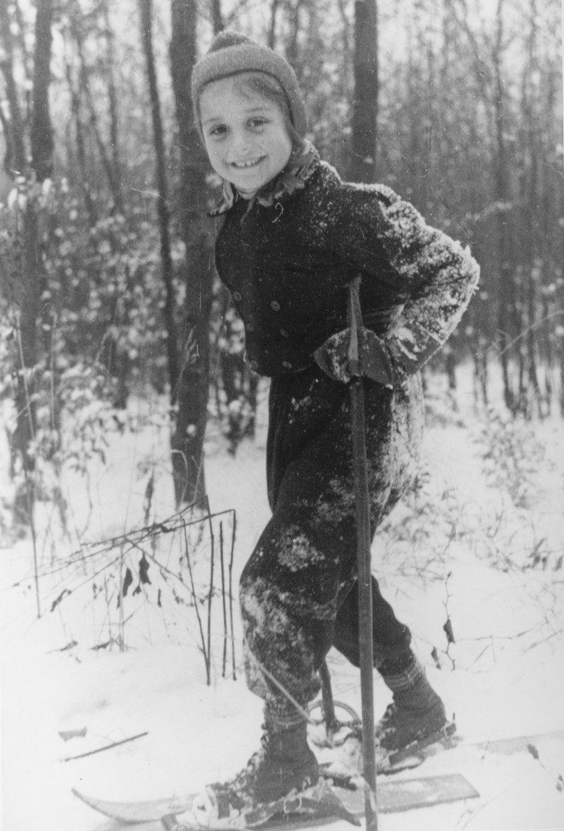 Portrait of a Jewish girl skiing in the woods near Kassel, Germany.

Pictured is Dorrith Oppenheim.