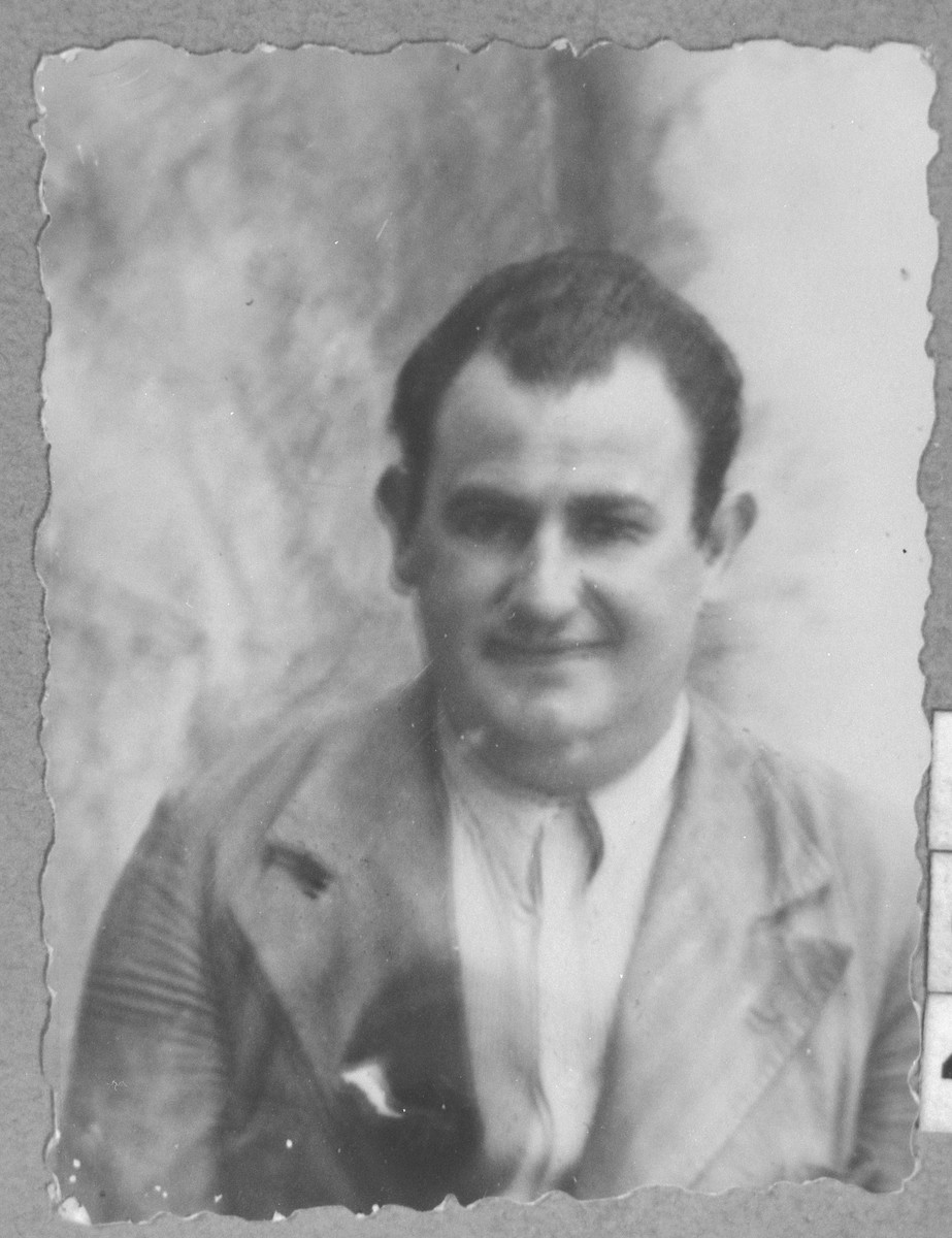 Portrait of Leon Pardo, son of Gabriel Pardo.  He was a miller.  He lived on Drinska in Bitola.