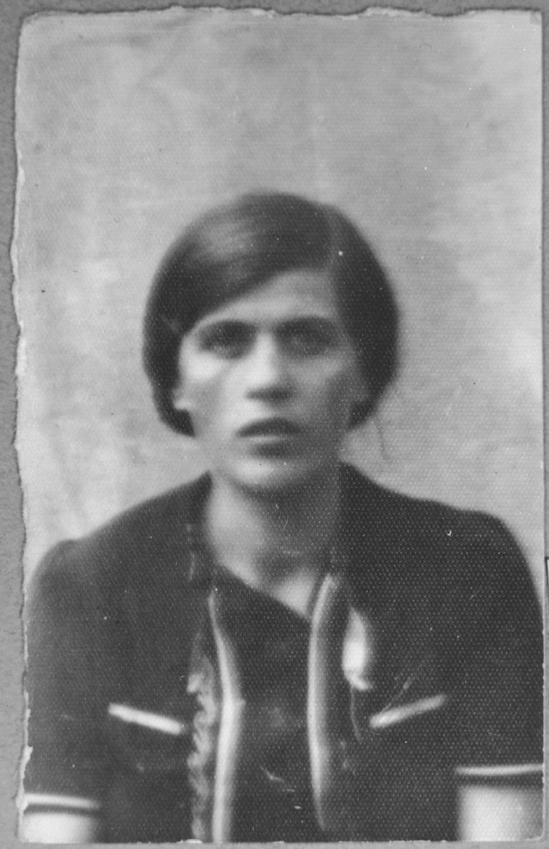 Portrait of Juli Nissan, daughter of Mushon Nissan.  She lived at Zvornitska 5 in Bitola.