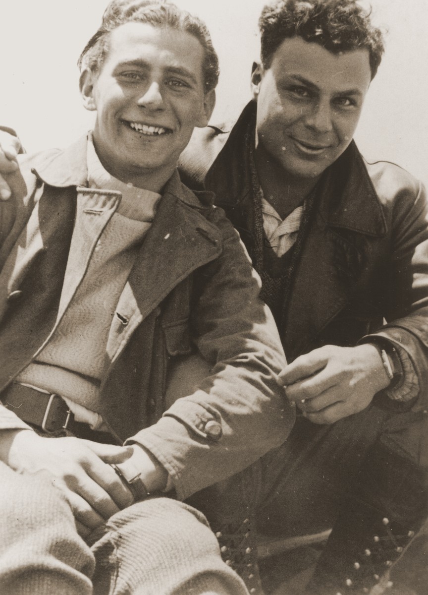 Austrian Jewish refugees on an excursion to Lake Titicaca.

Pictured are Heinz Jordan and a friend.