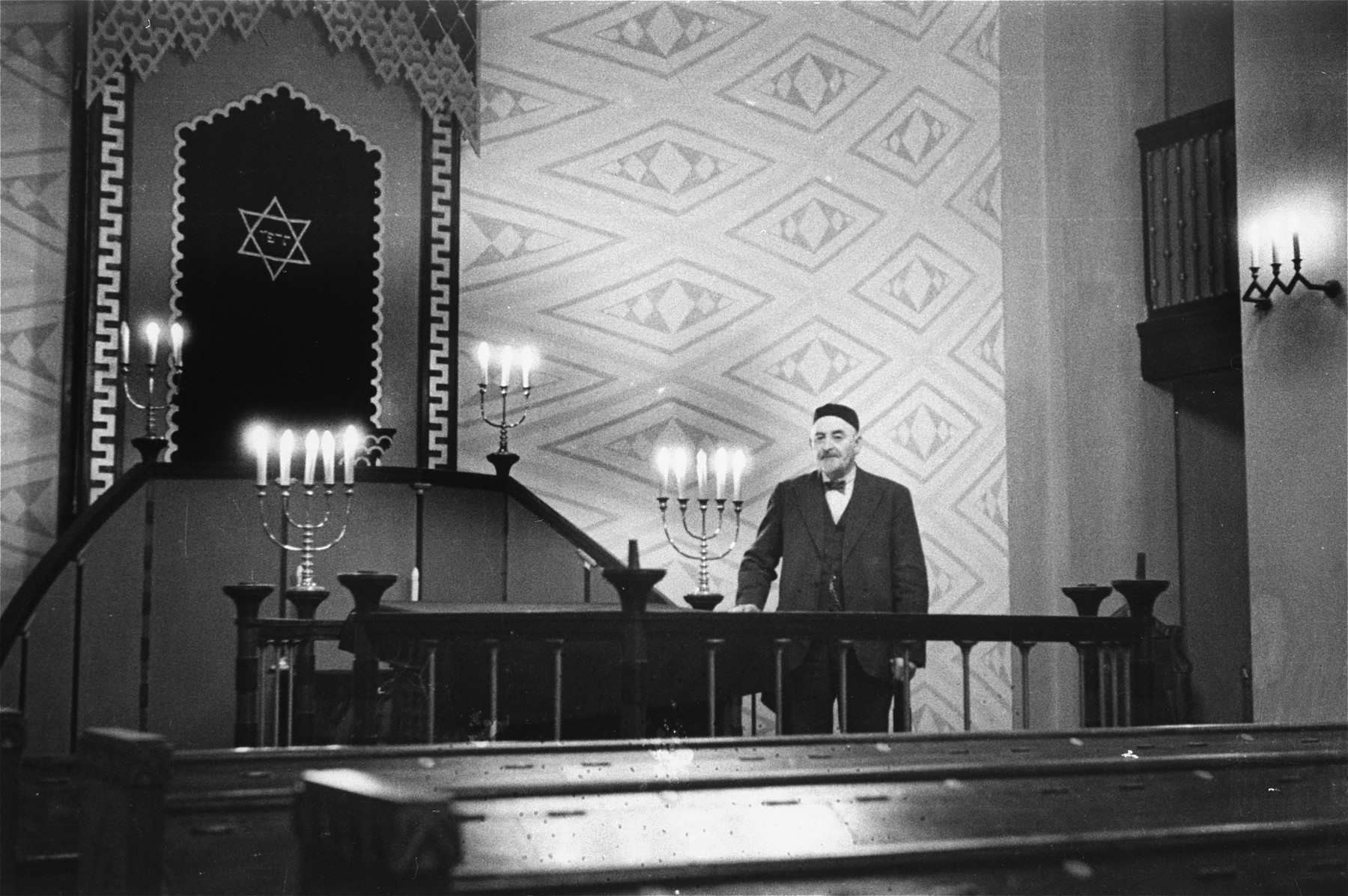 Portrait of Aron Mendelsohn, the donor's father, in the sanctuary of the synagogue in Trondheim, Norway.

Aron Mendelsohn was a clothing manufacturer in Trondheim, Norway, who was a prominent member of the local Jewish community.  He was later sent to the Falstad concentration camp.