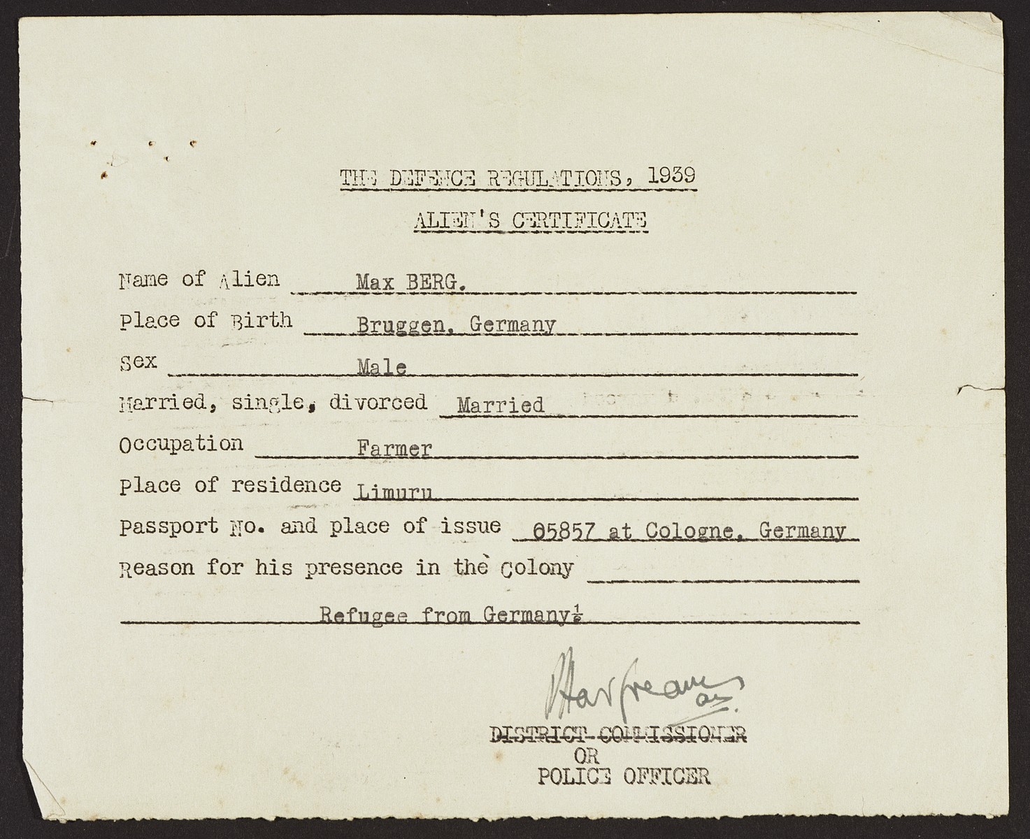 Alien registration certificate issued to Jewish refugee Max Berg by the office of police in Limuru.