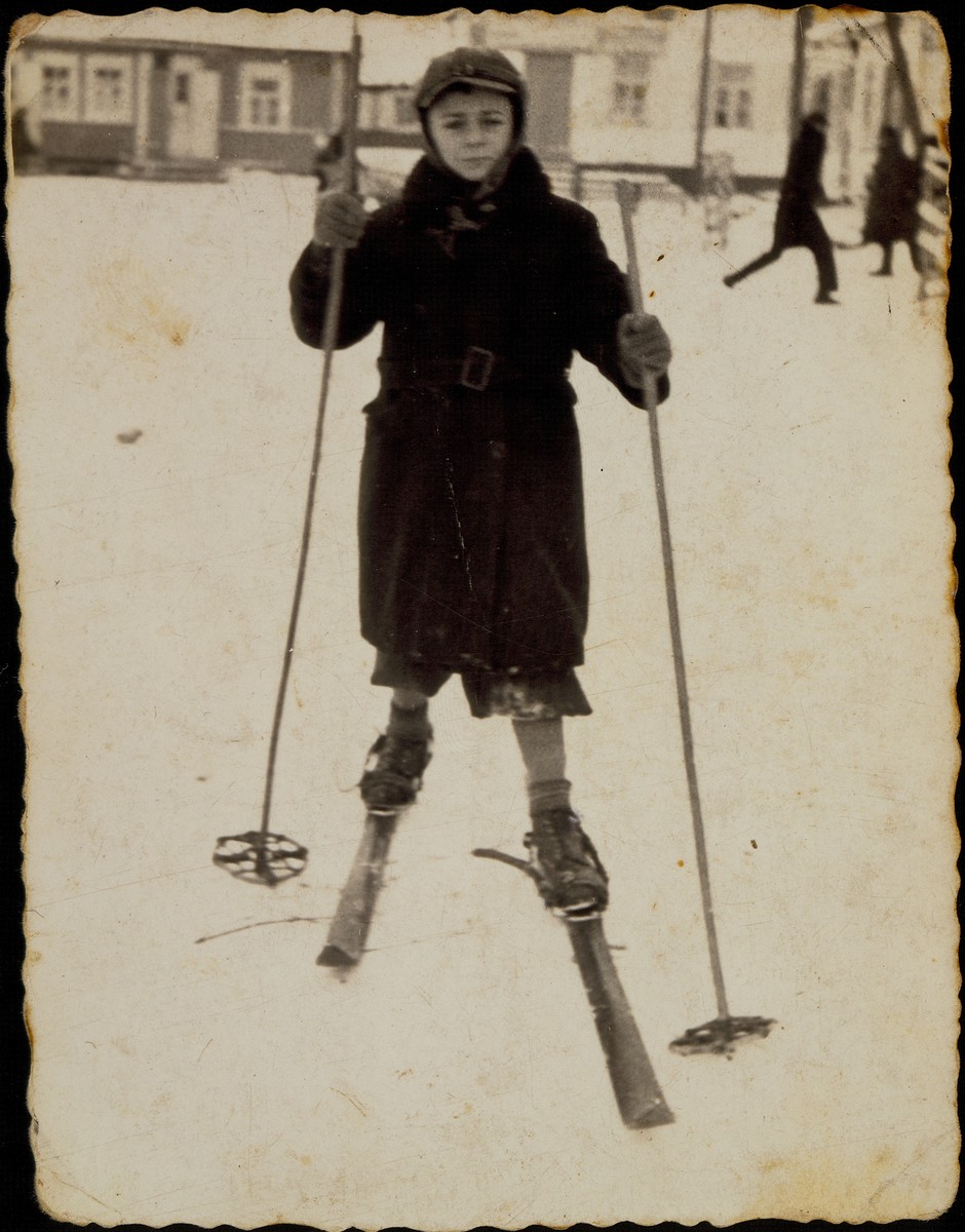 A Jewish child poses on skis in the market square in Eisiskes.

Pictured is Benyamin Sonenson.  He was killed with his mother and brother by the Germans in the September 1941 mass shooting action in Eisiskes.