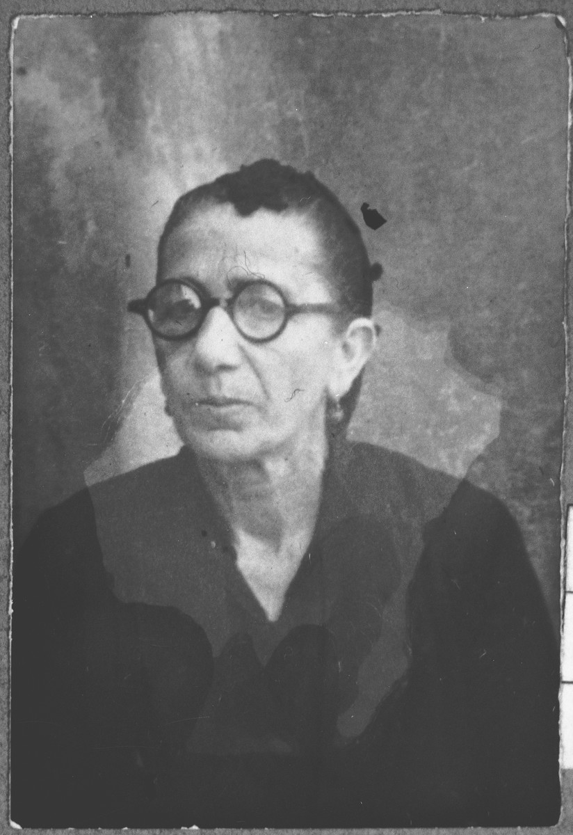 Portrait of Estreya Kamchi, wife of Mushon Kamchi.  She lived at Dr. Raisa 141 in Bitola.