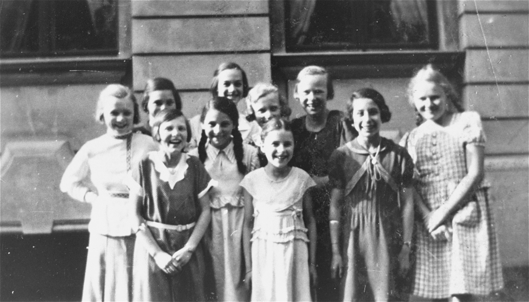 Group portrait of Jewish girls in Leipzig, Germany.

Among those pictured is Berta Rosenhein Hertz.