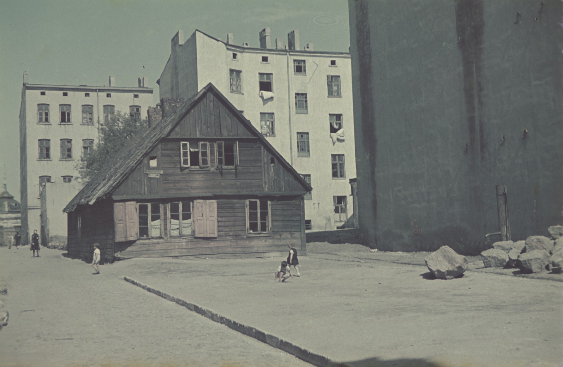 A street scene in the Lodz ghetto.