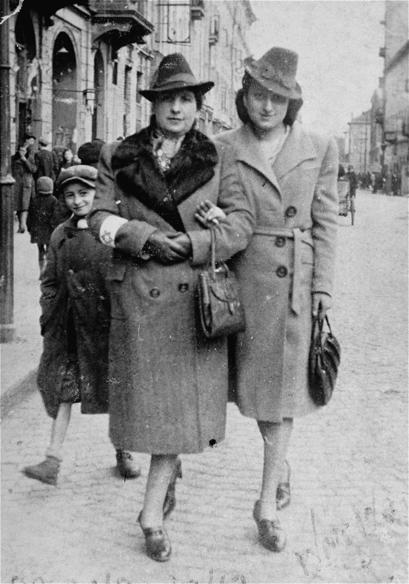 Sylvia Kramarski Kolski with her mother on the streets of the Warsaw ghetto.

Mrs. Kolski kept all of her pre-war and wartime photos in a cloth pouch around her neck after her mother appeared to her in a dream telling her to do so. She was thus able to preserve them throughout the two year period she was in hiding.