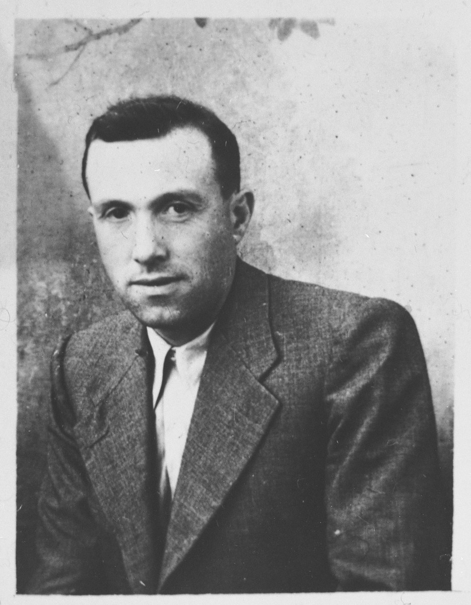 Portrait of Yakov Kalderon.  He was a second-hand dealer.  He lived at Zmayeva 14 in Bitola.