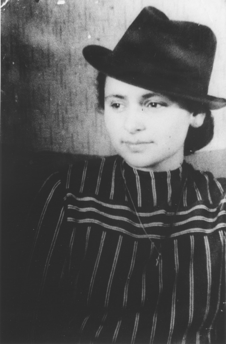 Portrait of Lola (Slomnicki) Gottlieb wearing a crucifix while in hiding under the name Maria Slovinska.