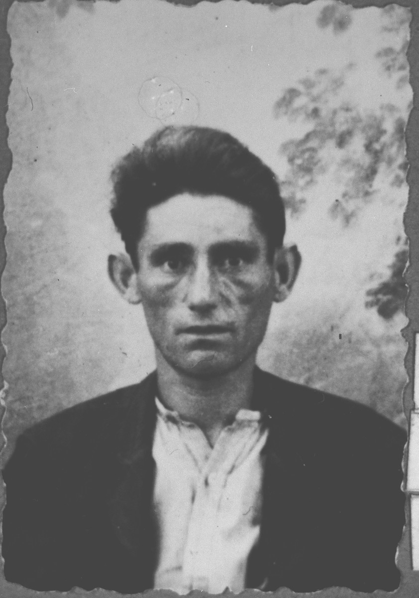 Portrait of Konorte Eschkenasi, son of Mair Eschkenasi.  He was a peddler.  He lived at Gligora 11 in Bitola.