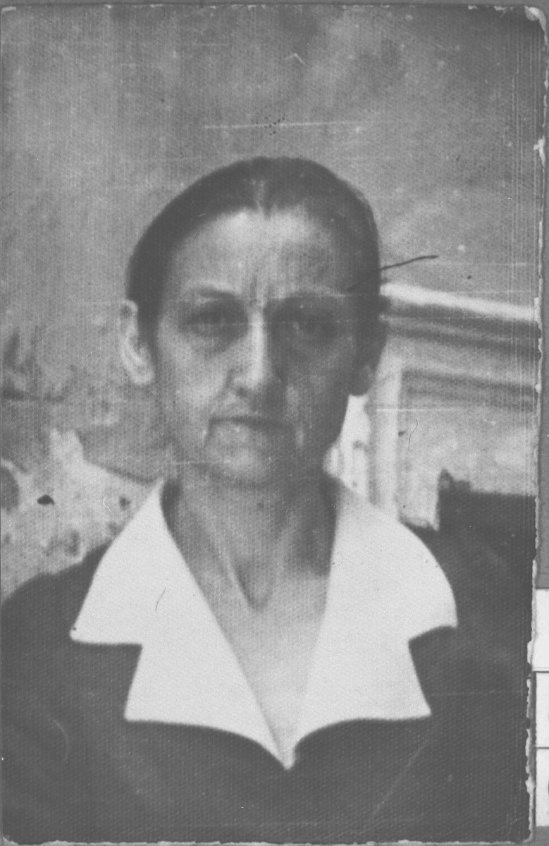 Portrait of Virginia Varsano.