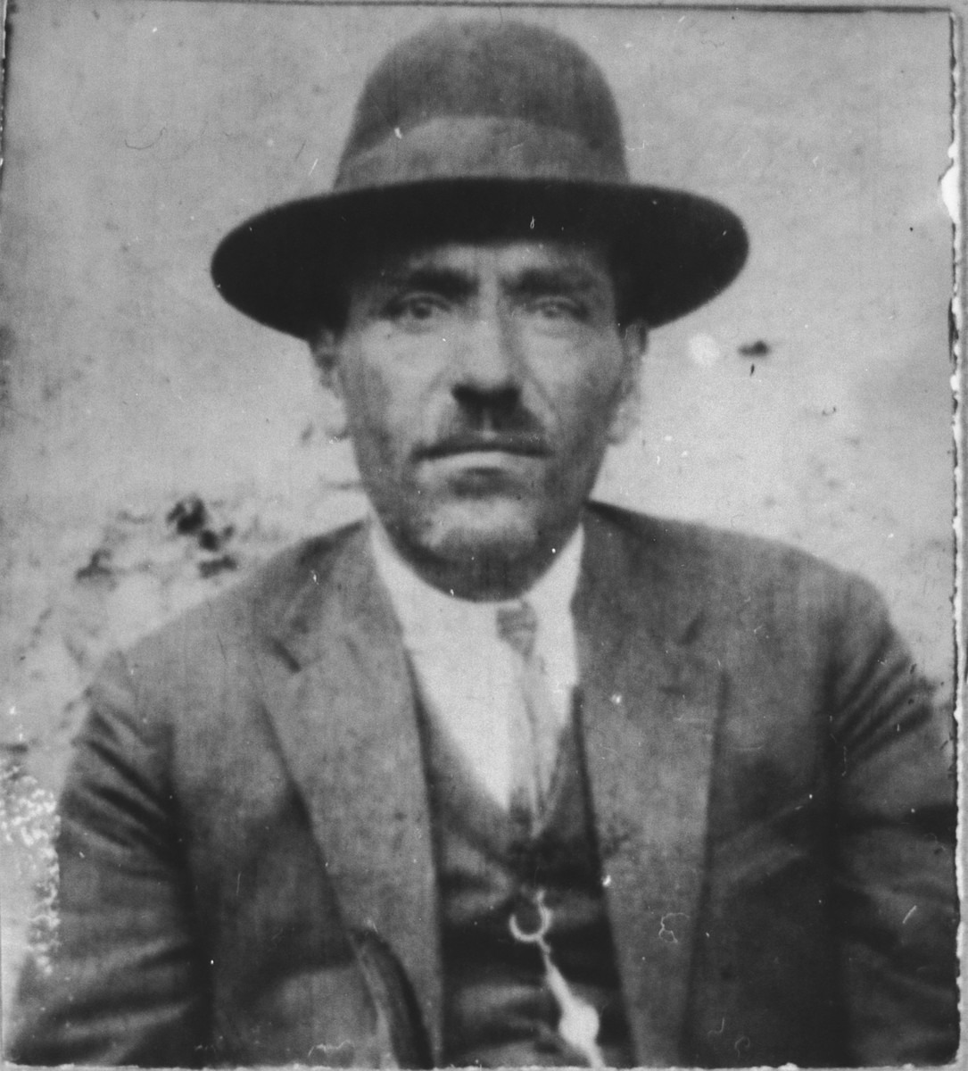Portrait of David Aruti, son of Isak Aruti.  He was a merchant.  He lived at Zvornitska 26 in Bitola.