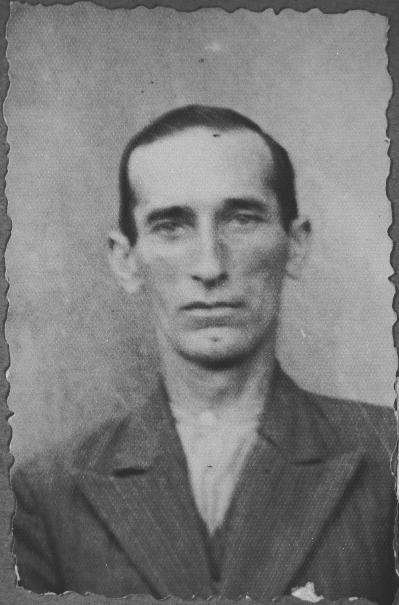 Portrait of Yosef Ergas, son of Solomon Ergas.  He was a basketweaver.  He lived at Dalmatinska 78 in Bitola.