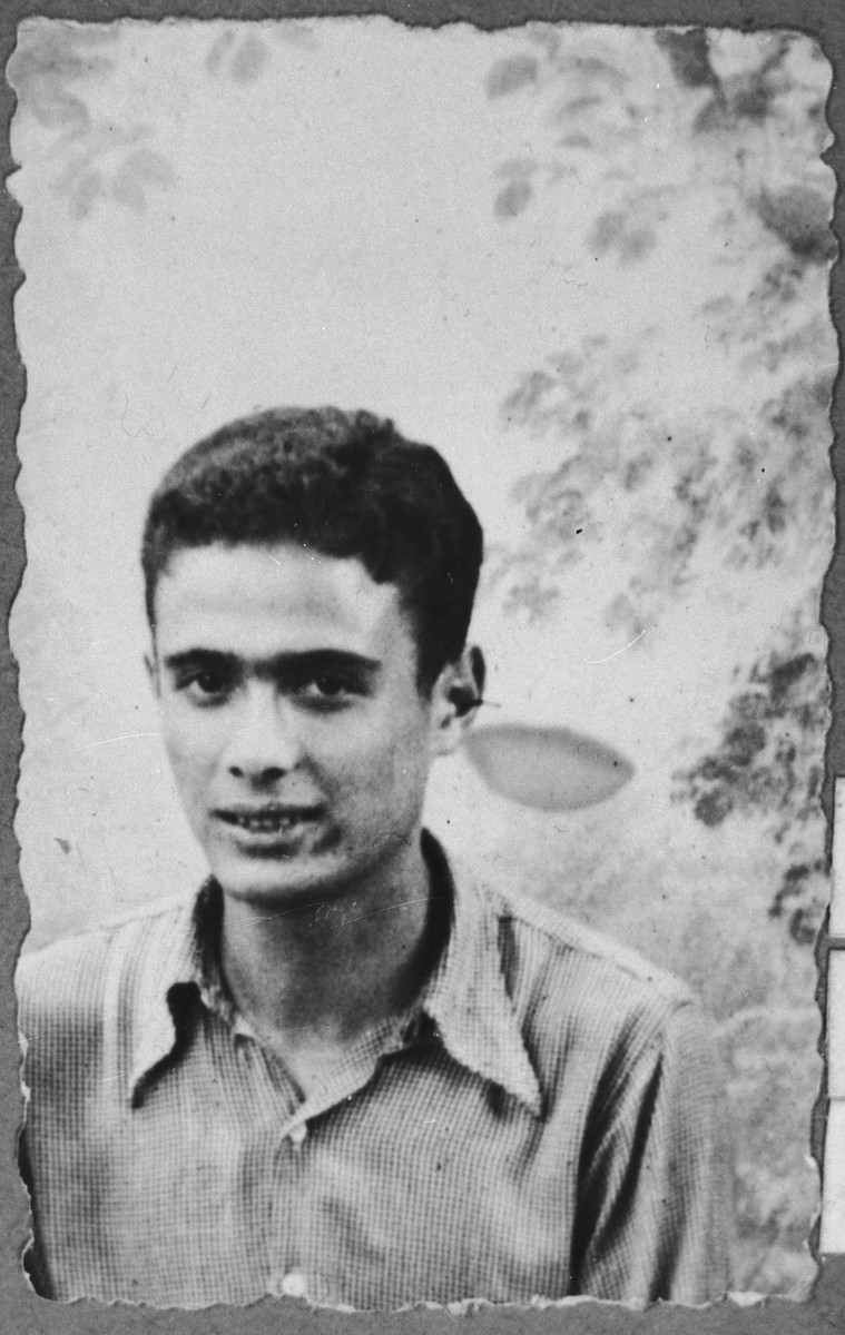 Portrait of Isak Assael, son of Shabetai and Arnesta Assael.  He was a student.  He lived at Sremska 9 in Bitola.

Isak Assael's brother Haim Assael immigrated to Chile in the early 1930s.  He tried to bring Isak to Chile, but he was deported in March 1943.