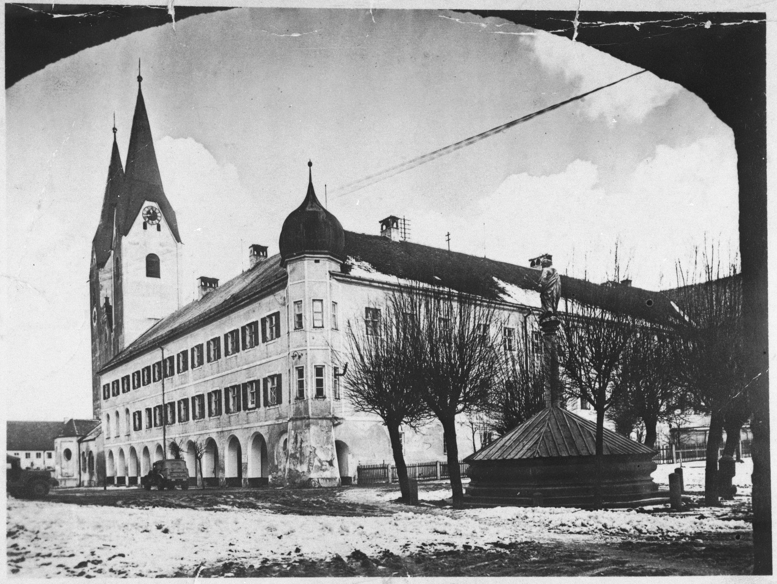 Exterior view of the Kloster Indersdorf children's home.