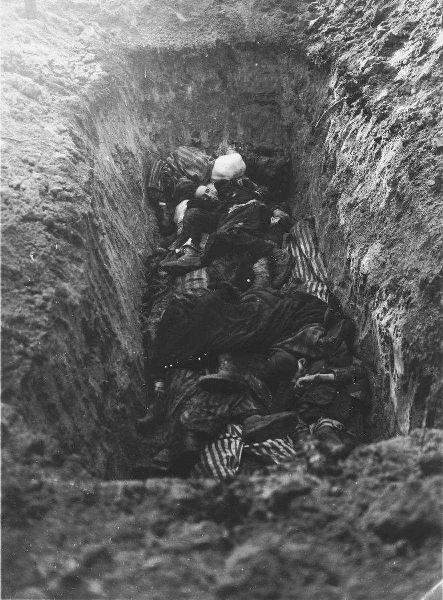 Liberated prisoners bury those who died on the Schwandorf death train.