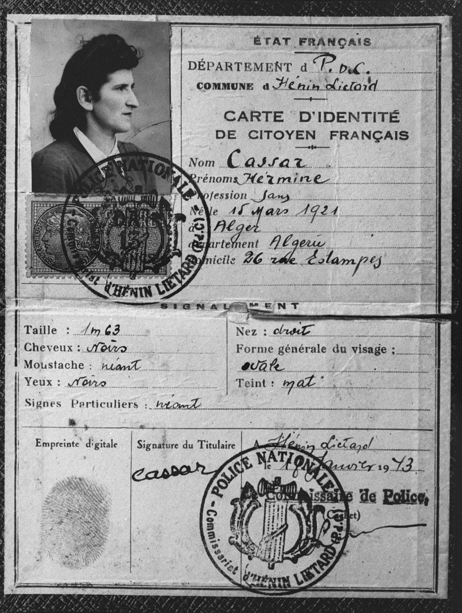 False identity card for Hermine Katz with the last name Cassar made by gendarmes in Marseilles at the request of the nuns in the convent.