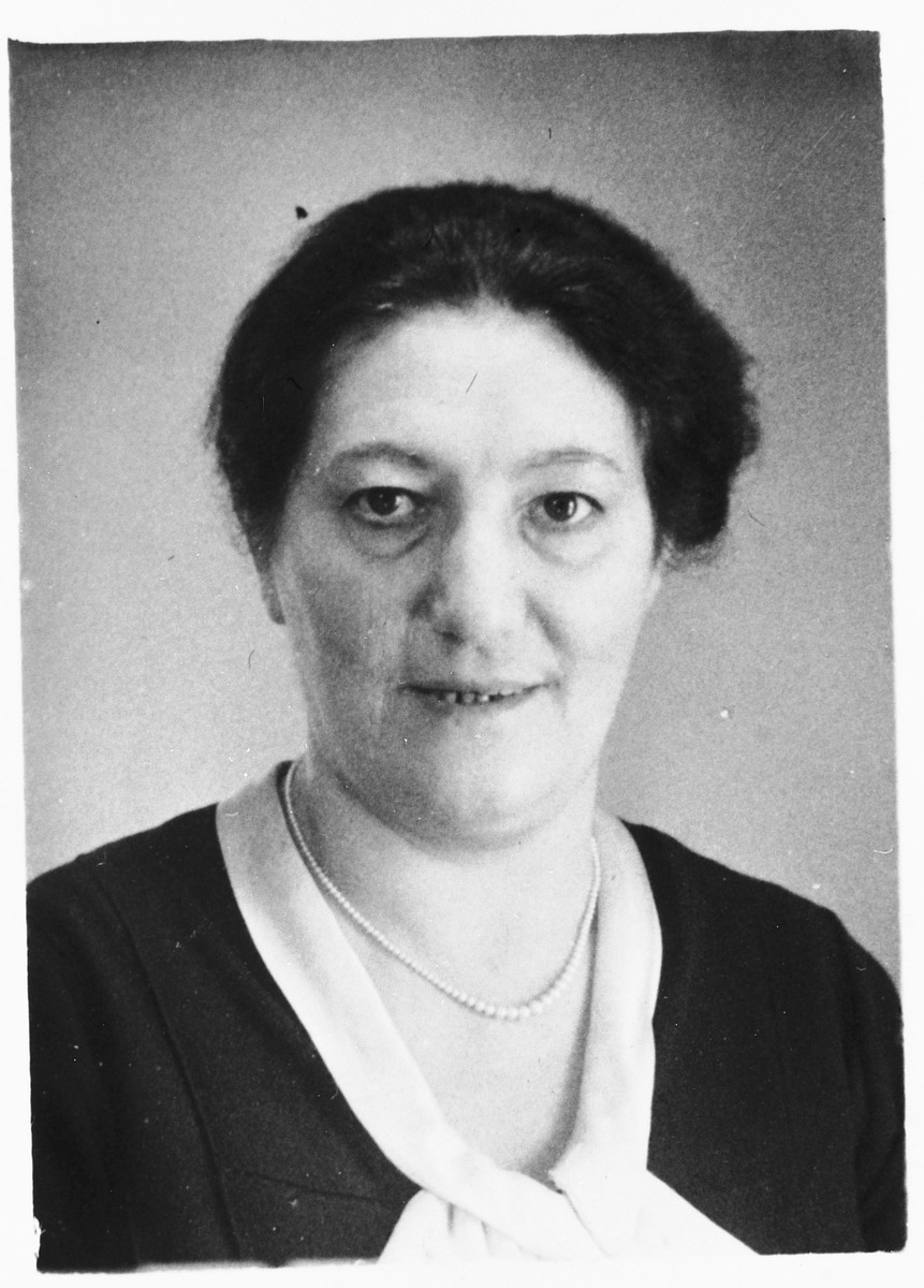 Portrait of Selma Goldstein.