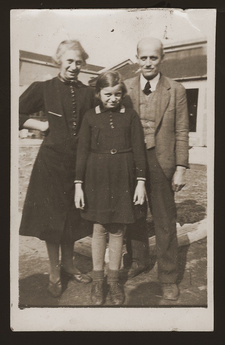 The Mansbacher family in the Pingliang refugee camp near Shanghai.  

Pictured from right to left are Julius, Hannelore, and Kaethe.