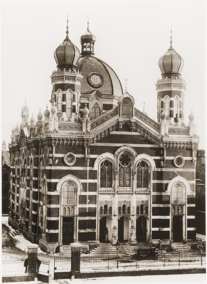 Exterior view of the synagogue in Opava.