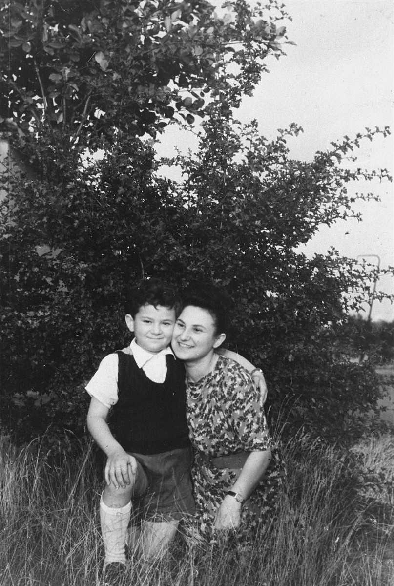 Cesia Kaiser poses with her son Jurek in the Bergen-Belsen displaced persons camp.